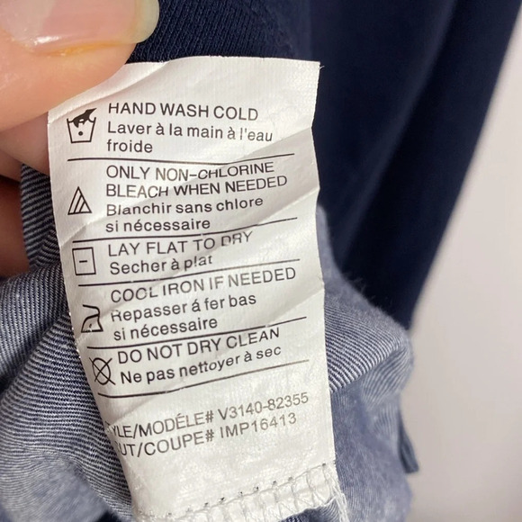 Vince womens Mixed Media Blue Chambray Shirttail blouse long sleeve crew neck - Picture 9 of 13